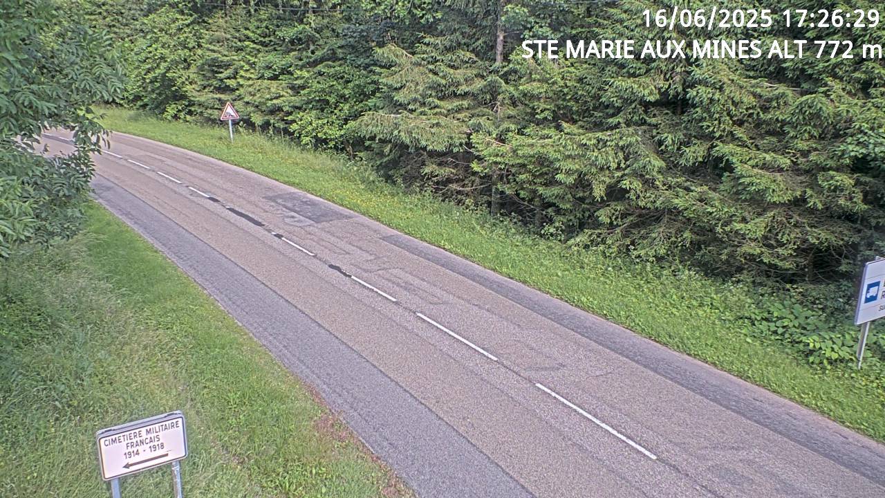 Webcam du col de Saint-Marie dans les Vosges à Saint-Marie-aux-Mines. Vue orientée vers l'Alsace