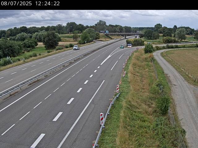 Webcam autoroute France - jonction A35 et D4 en venant de Karlsruhe ou Baden-Baden à Roppenheim, direction Strasbourg