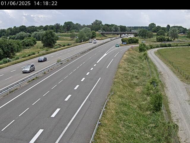 Webcam autoroute France - jonction A35 et D4 en venant de Karlsruhe ou Baden-Baden à Roppenheim, direction Strasbourg
