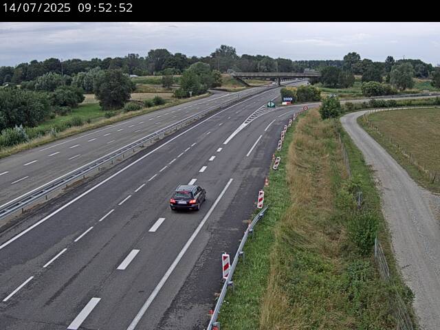 Webcam autoroute France - jonction A35 et D4 en venant de Karlsruhe ou Baden-Baden à Roppenheim, direction Strasbourg