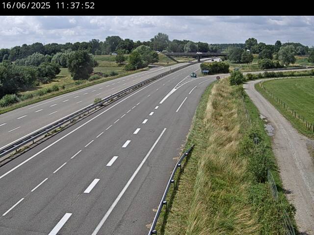 Webcam autoroute France - jonction A35 et D4 en venant de Karlsruhe ou Baden-Baden à Roppenheim, direction Strasbourg