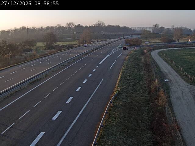 Webcam autoroute France - jonction A35 et D4 en venant de Karlsruhe ou Baden-Baden à Roppenheim, direction Strasbourg