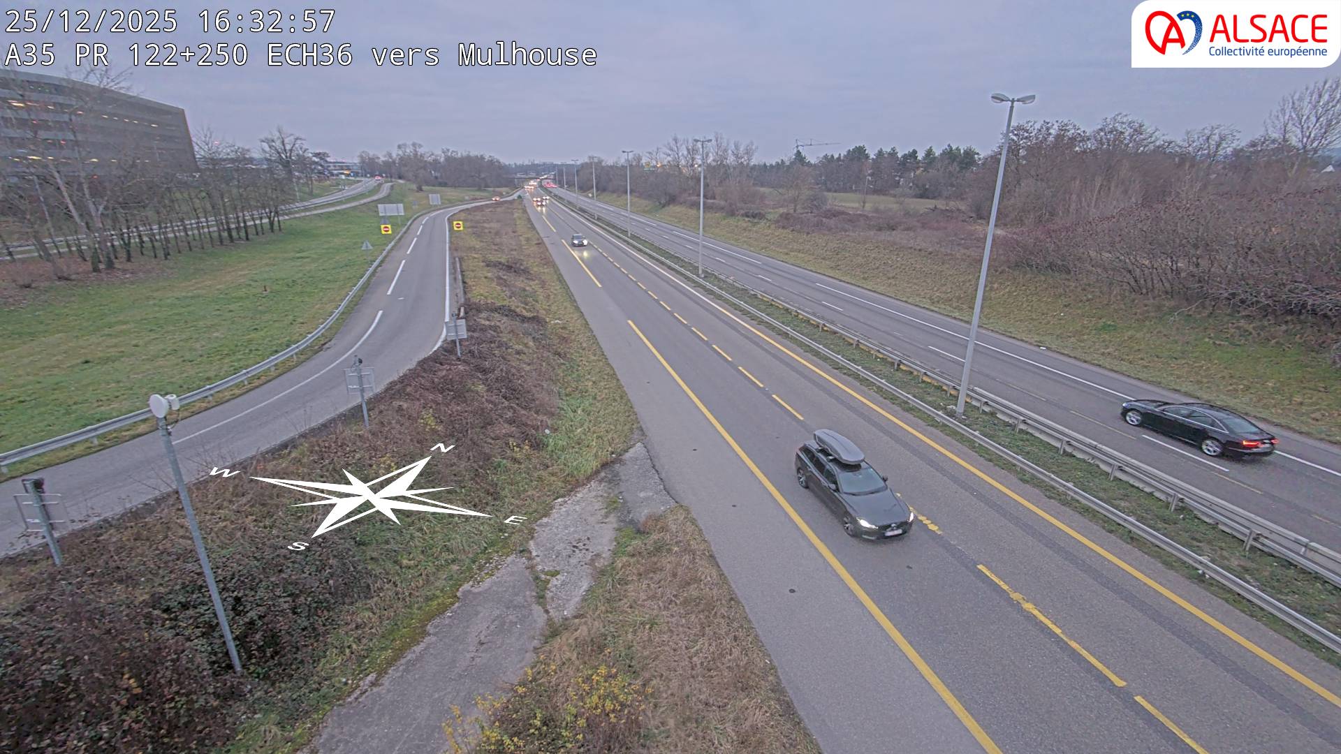 Caméra autoroute France - A35, Saint-Louis direction Suisse, à hauteur de l'EuroAirport Basel-Mulhouse-Freiburg