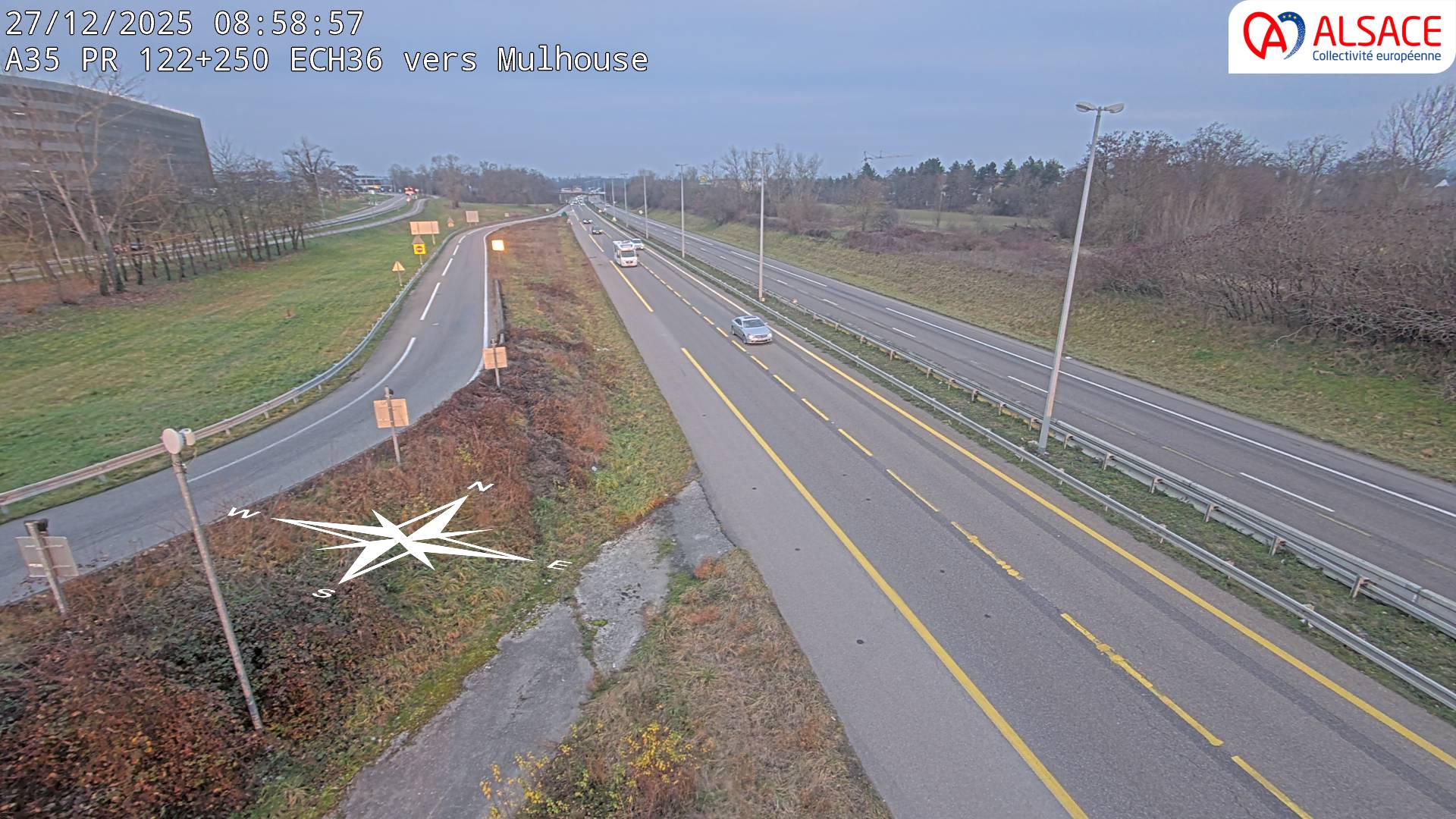 Caméra autoroute France - A35, Saint-Louis direction Suisse, à hauteur de l'EuroAirport Basel-Mulhouse-Freiburg