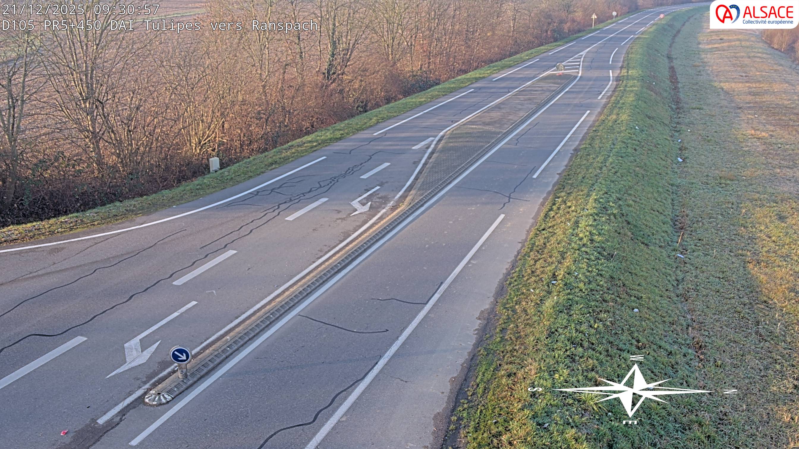 <h2>Caméra autoroute France - A35, Saint-Louis direction Mulhouse, à hauteur de la plate-forme</h2>
